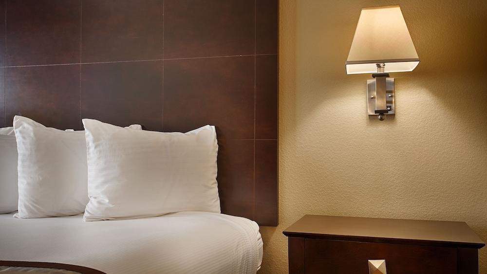 Best Western Luxury Inn Tracy Ngoại thất bức ảnh