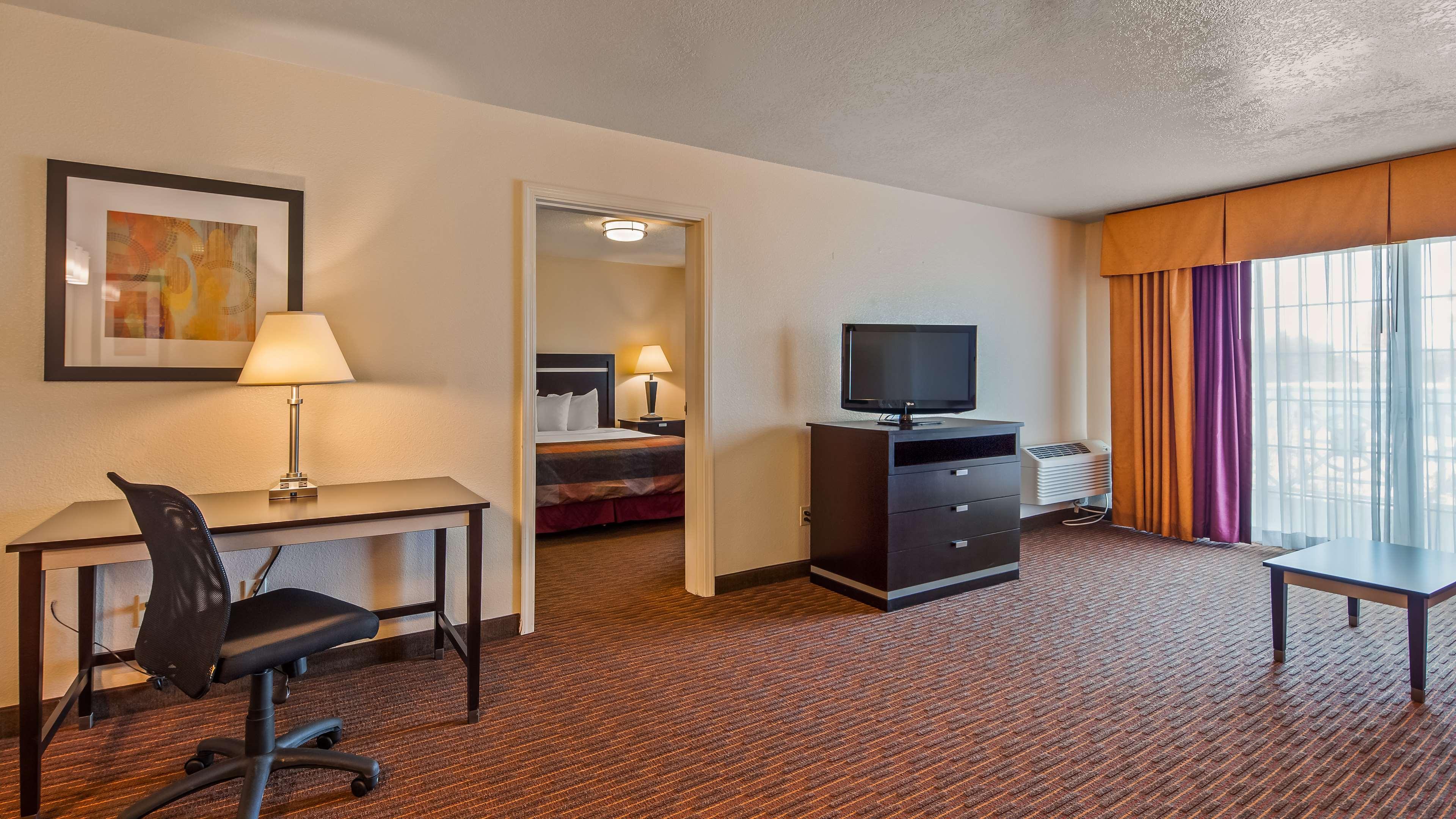 Best Western Luxury Inn Tracy Ngoại thất bức ảnh