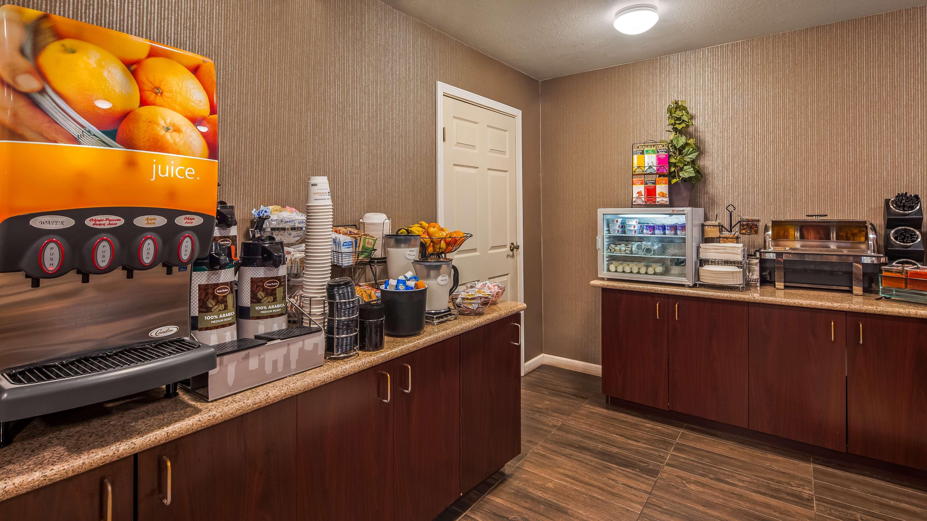 Best Western Luxury Inn Tracy Ngoại thất bức ảnh