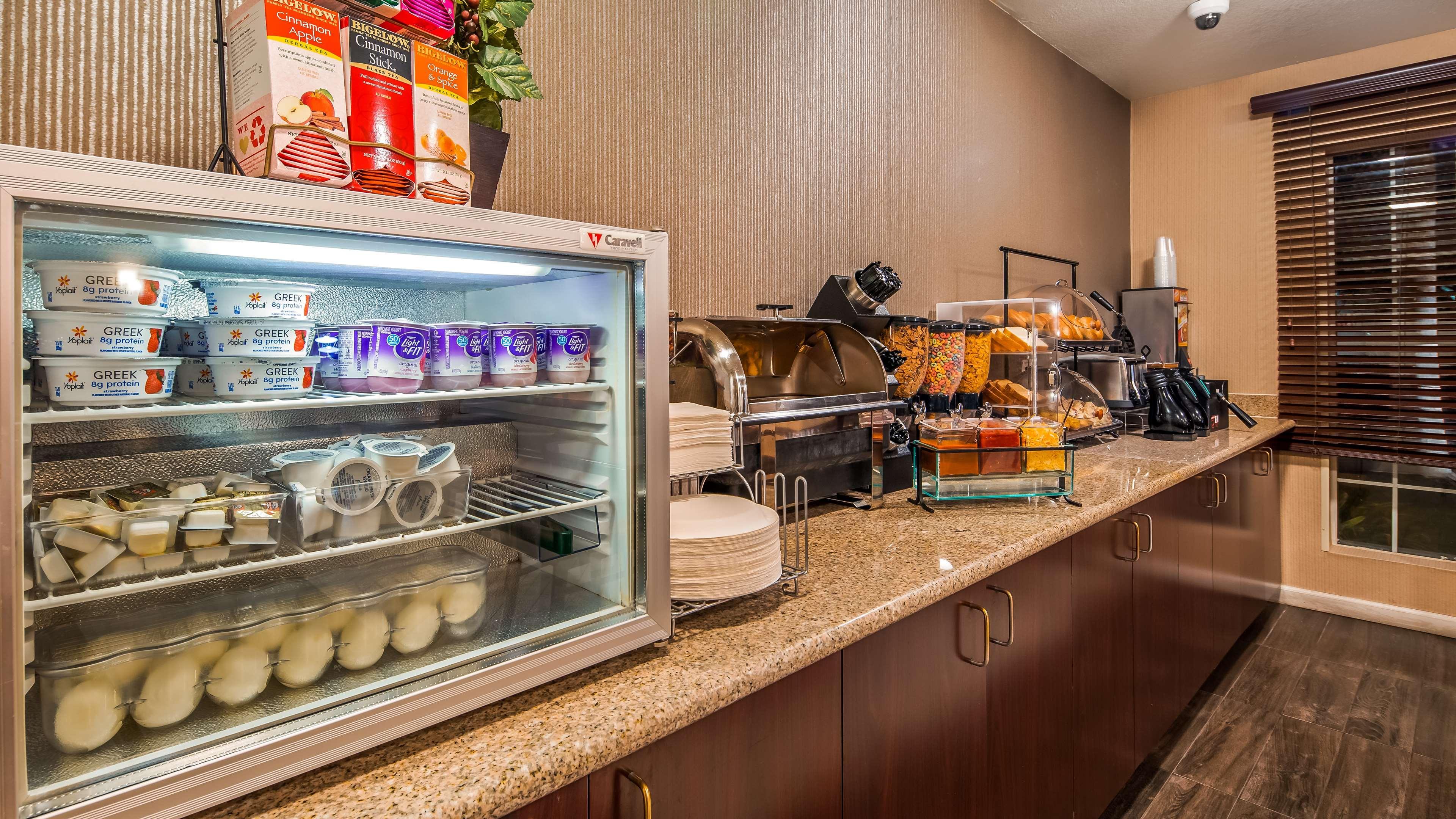 Best Western Luxury Inn Tracy Ngoại thất bức ảnh