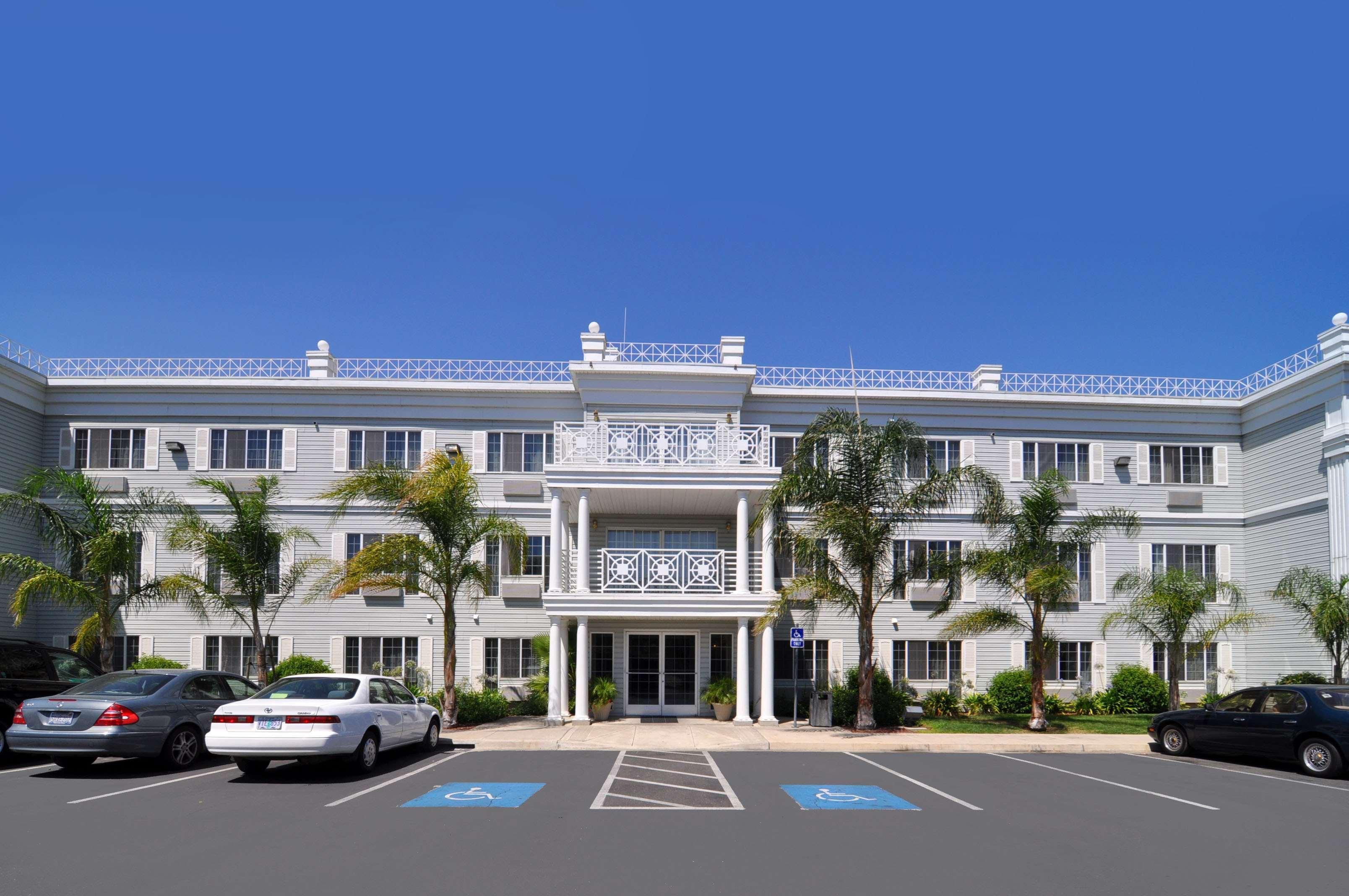 Best Western Luxury Inn Tracy Ngoại thất bức ảnh