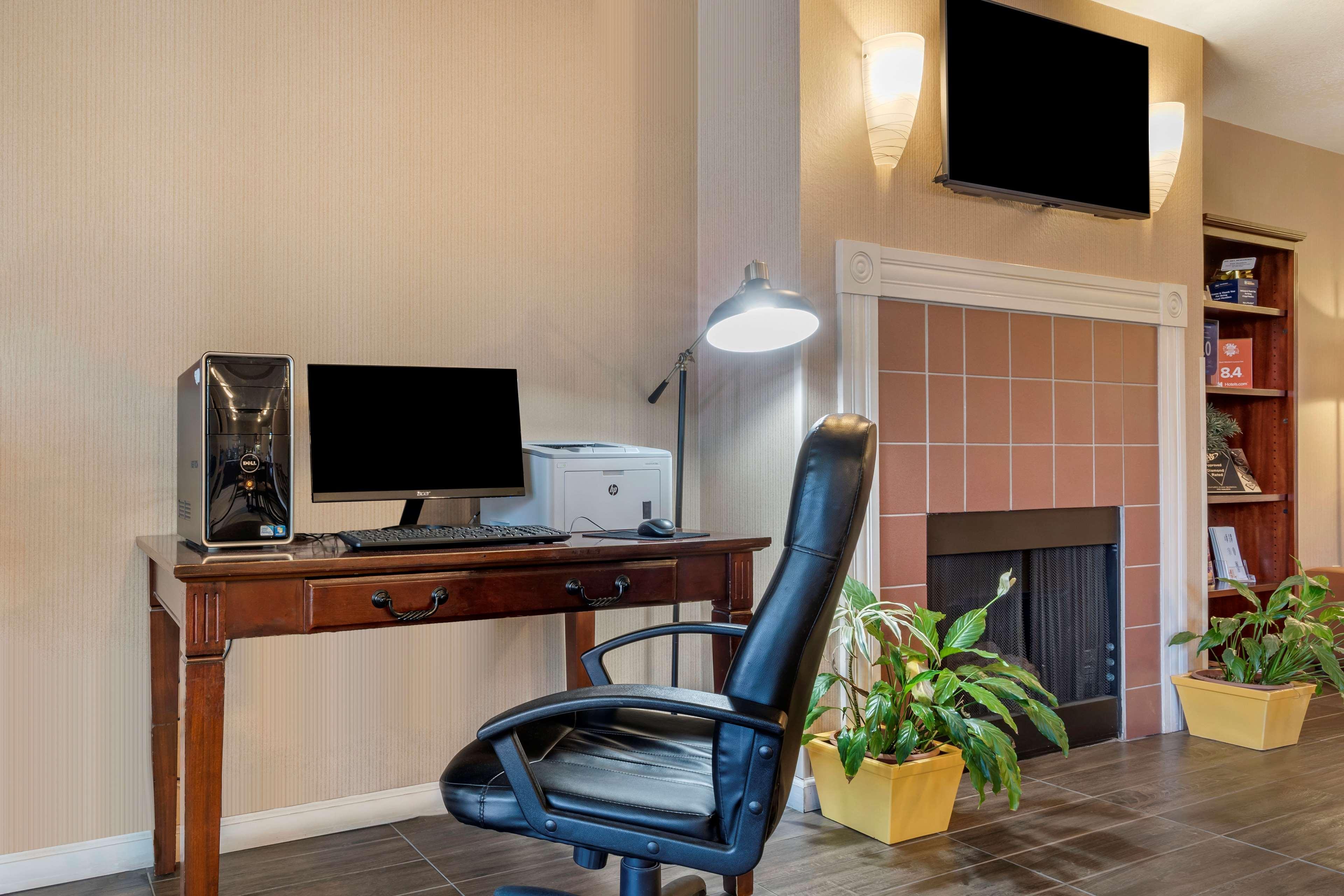 Best Western Luxury Inn Tracy Ngoại thất bức ảnh